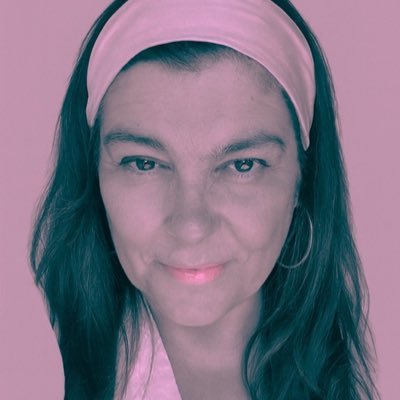 Eva_al_desnudo_'s profile picture. 🎥Adicta al cine y a las buenas series •📲Fan del diseño y la tecnología •🐈‍⬛ Me gusta reír •🔥Quemando las naves• La belleza salvará al mundo🇪🇸🇺🇸🇫🇷🇮🇹