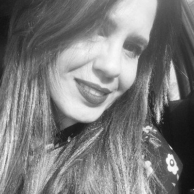 KatherineCocco's profile picture. Diseñadora gráfica, madre de 2 🌕, cinéfila, lectora 📚, amante del buen vivir! 🍷, passionné d’hippopotames 🦛.