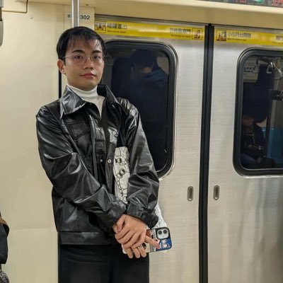 Eeetaan's profile picture. waiting in 1999;