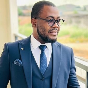 KouameLandry7's profile picture. Cultivé/
Riche/
Homme d'affaires/
Sportif/
YouTuber