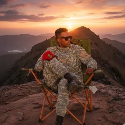 B19Joshua's profile picture. Markay dani meeday tidhi, Maxan talo meel kadayay, Markay dani maaha tidhi, Weydiiyay Qof meel Ka dayay…✍️ ~Hadraawi || KAAH♦️