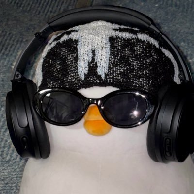 6_daydream's profile picture. 캐해 그런 거 잘 모르고 그냥 먹어요. 영현이처럼 잘.