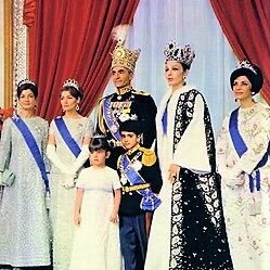 kwmzb's profile picture. 