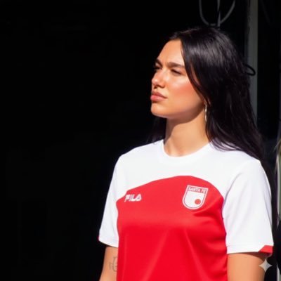 tatianaaaa09's profile picture. Admon de empresas📚 me gusta el fútbol y el techno 🛸 @ClaroColombia #HalaMadrid #adopta mamá de 🐶🐶🐶🐈