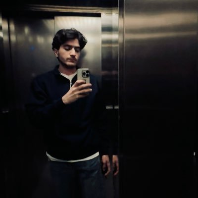 itsmehradj's profile picture. همانند سنگی در کناره‌ی راهی به یادبود چیزی