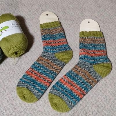 marumari1970's profile picture. 編み物大好き♪おもにくつ下を編んでます。たまに小物もつくります！極たまに大きな物もつくります。キレイな毛糸を見ると心躍ります✨
収集癖あり。毎日自分で編んだくつ下🧦を履く生活を1年以上続けています。