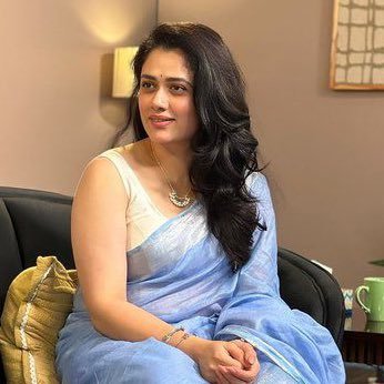 Girijahere's profile picture. ✨Babes Fan Account #GirijaOak , not impersonating