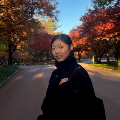 jung__is's profile picture. 지루한 감자