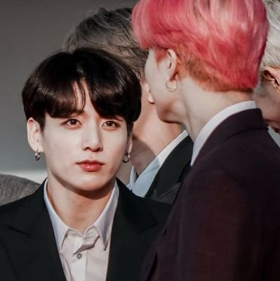 Nae_ymrAom's profile picture. Unbiological daughter of  •᷄ɞ•᷅&OJO ,                               not a shipper but a supporter.                                                     #𝒷𝓉𝓍𝓉