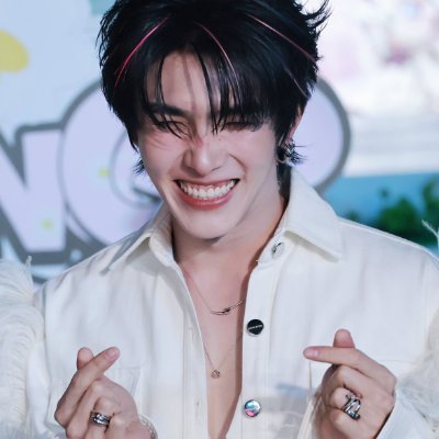 sspanishsahara's profile picture. Auralis 🩷💙🖤 &
sefikura enjoyer 🐍☁  - 🇧🇷🏳️‍🌈

          she/her