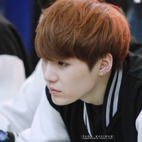 strwbrcheese's profile picture. an INTP • @BTS_twt ⟭⟬⁷+⟬⟭ 아포방포 💜 BTSARMY ONLY • @ryaaprayoga's • 시간은 마치 파도 썰몰처럼 밀려가겠지 그래도 잊지말고 나를 찾아줘🪷 민윤기