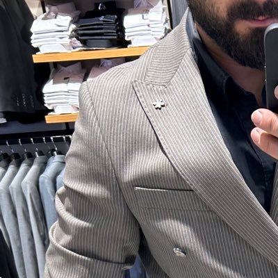 MR_ERBAY38's profile picture. 👑