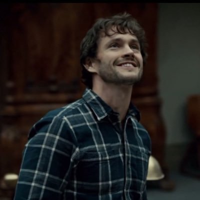 TheGraham03's profile picture. 𝒯𝒽𝒾𝓈 𝒾𝓈 𝓂𝓎 𝒹𝑒𝓈𝒾𝑔𝓃 🦌🫀 Role play Account I’m 22