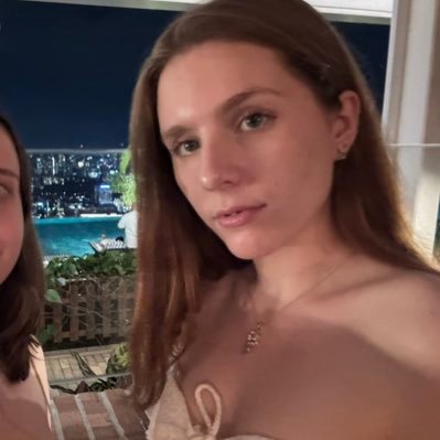 garrrridowski's profile picture. two things can be true at once