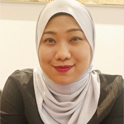 AisyahIshak86's profile picture. An English language teacher and a logophile | Loves reading, going to live theater, doing yoga, swimming, playing piano & strumming on her uke | 🇲🇾