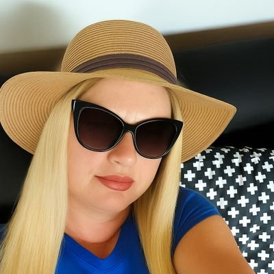 Guczi4's profile picture. Zwycięzcy nigdy się nie poddają. Ci, którzy się poddają, nigdy nie zwyciężają. 