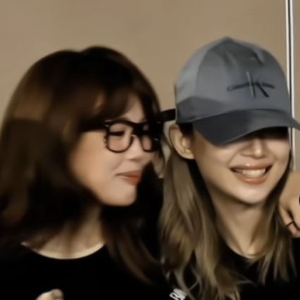 Gwennitic's profile picture. aGWENgers • Walo Hanggang Dulo • Aiah • Colet • Maloi • Gwen • Mikha • Stacey • Jhoanna • Sheena