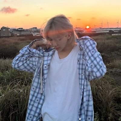jhlovrss_'s profile picture. #SEVENTEEN ; 𝙞'𝙢 𝙩𝙝𝙚 𝙥𝙡𝙖𝙘𝙚 𝙮𝙤𝙪 𝙘𝙖𝙣 𝙘𝙖𝙢𝙚 𝙩𝙤, 𝙮𝙤𝙪'𝙧𝙚 𝙩𝙝𝙚 𝙥𝙡𝙖𝙘𝙚 𝙞 𝙘𝙖𝙣 𝙜𝙤 𝙩𝙤.