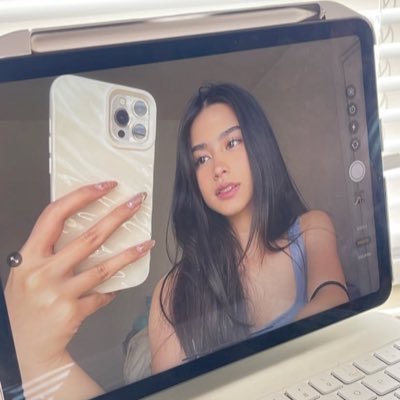 Iicht_'s profile picture. 