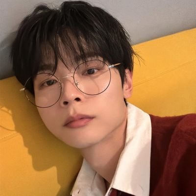 echanndam's profile picture. #신예찬