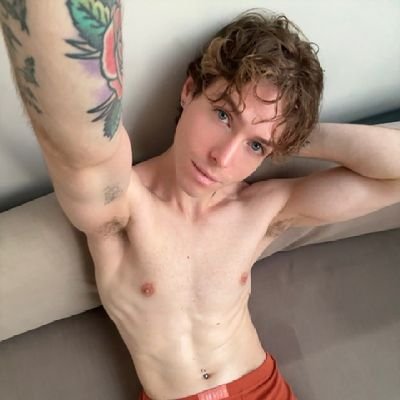 Adrianxblaze's profile picture. Love u all
My life's a pretty mess
You'll see
🤗