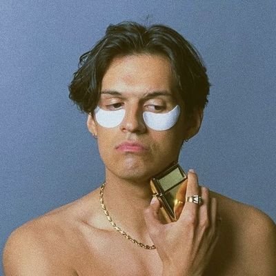 fishhhhtail's profile picture. multistan | ☁️💙🌊