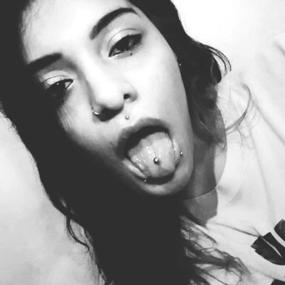 rorxibuz99's profile picture. 🇪🇨 South American girl 🇪🇨                                           
            💜 Twitch Affiliate 💜