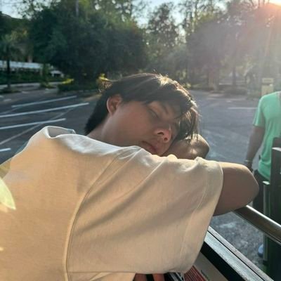 krist_tps's profile picture. KristSingto 🐢🦁❤️ 

JossGawin 🐻🐧💜

WinnySatang 🦥💰🩵