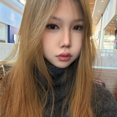 yumiitr__'s profile picture. auramaxxing