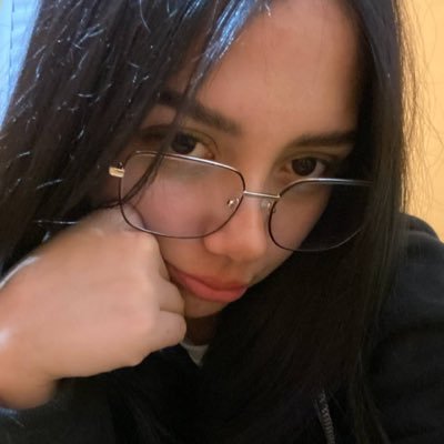Emmamarmb's profile picture. 19 | USA | new here!! bump my dms if i dont reply! 💫