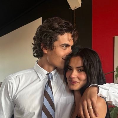 letsnotdoF's profile picture. 