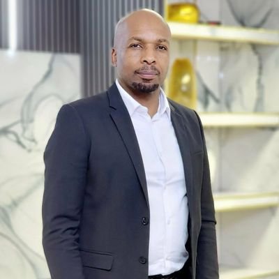 RogerVer160436's profile picture. Business Advisor