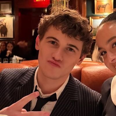 gabstzt's profile picture. The Marvelous Mrs. Maisel (2017-2023)