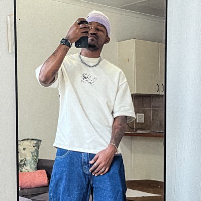 pakoaaphiri's profile picture. @FCBayernEN @BlackYellow @FCBarcelona @PSG_English🇧🇼🇿🇦 “Stay Shining”❤️‍🔥