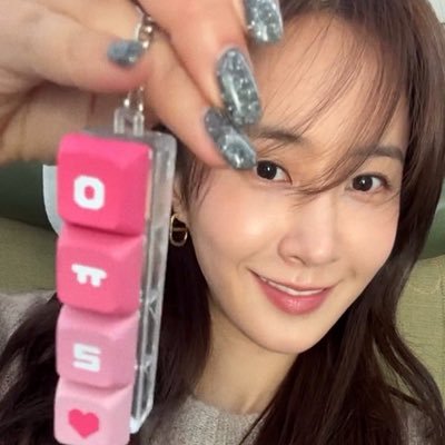 KwonYuriMY's profile picture. 