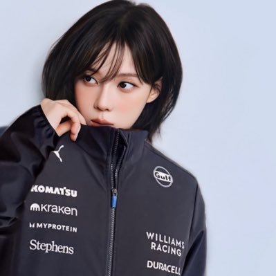 seulutdamour's profile picture. Everyone is gay (Cobain, 1993).