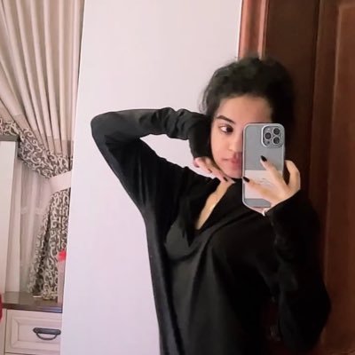 NiharikaIyer's profile picture. Zuv chum faer'an Ghar gaetch'he. 🏔️🍁❄️🪷