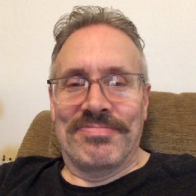 DaStooza's profile picture. 