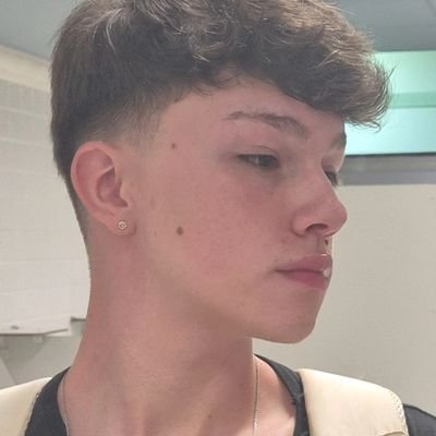 printf_edu's profile picture. cronicamente online e amando