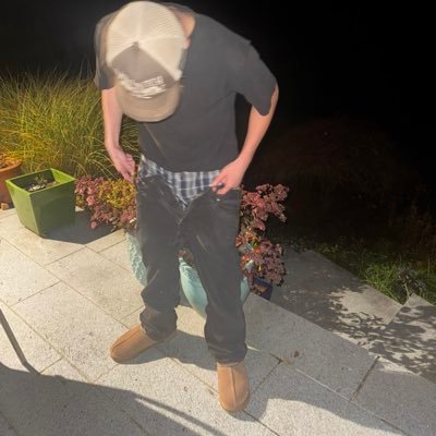 icul453's profile picture. Youtube: https://t.co/D33tL91jLT