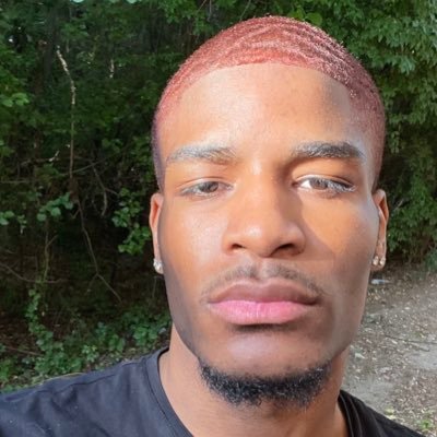 tovennn's profile picture. the carousel never stops turning