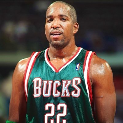 devinbl67081908's profile picture. lowkey