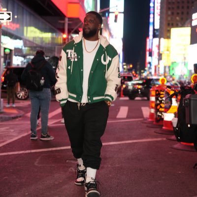 Felz_'s profile picture. 2 things can be true