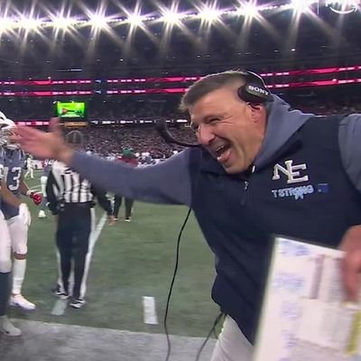 PatriotsGngBng3's profile picture. The Bills had 5 years to win a Superbowl and now it's over🤣🤣🤣
Patriots | Michigan🏈🏀| Providence Friars🏀| Bruins | Red Sox