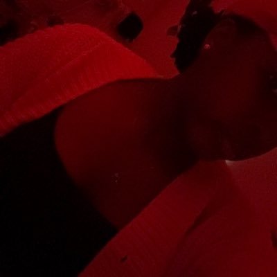 thiasdiary's profile picture. 