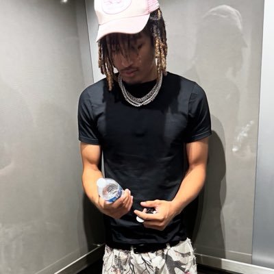reallymonny's profile picture. ReallyMonny on all streaming platforms