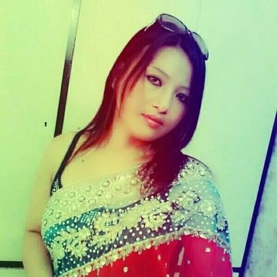 TaraAle424163's profile picture. 