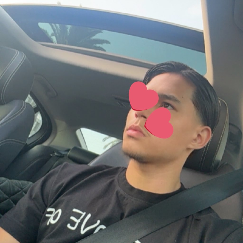 VoiliVoilzer's profile picture. 🏴‍☠️