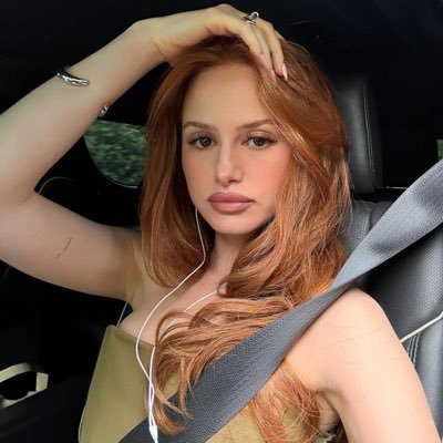 everlastinglcve's profile picture. your favorite redhead | parody account, not affiliated with madelaine
