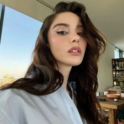 busr4ist's profile picture. 